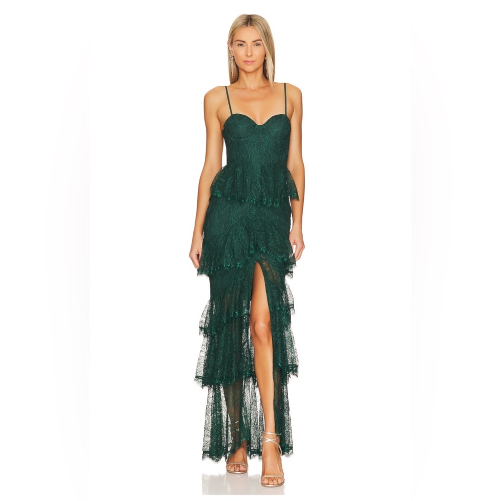 MAJORELLE Zelda Fitz Gown in Emerald Green